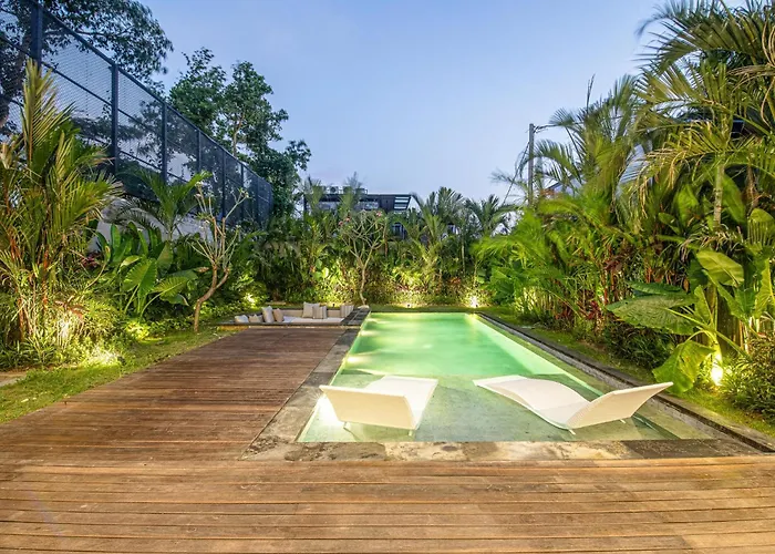Tropical 5Br Modern Haven 400M To Canggu Waves Holiday home