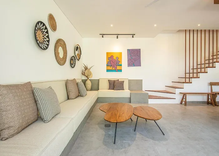 Refined 5Br Contemporary Villa, 400M To The Beach *