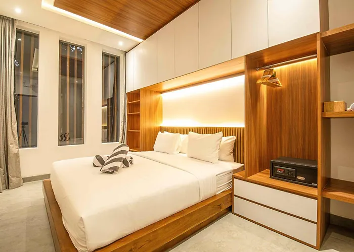 Refined 5Br Contemporary Villa, 400M To The Beach بيت للعطل تْشانغو